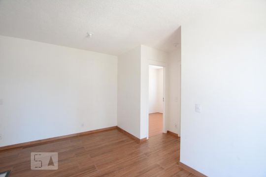 Sala de apartamento à venda com 2 quartos, 45m² em Parada de Lucas, Rio de Janeiro