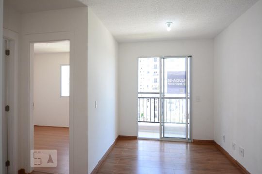 Apartamento à venda com 2 quartos, 45m² em Parada de Lucas, Rio de Janeiro