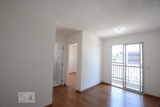 Sala de apartamento à venda com 2 quartos, 45m² em Parada de Lucas, Rio de Janeiro