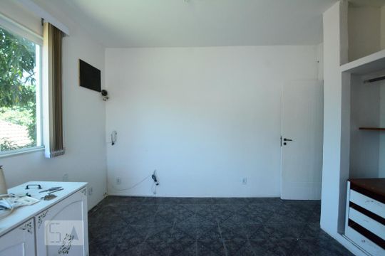 Quarto 2 de apartamento para alugar com 2 quartos, 125m² em Marechal Hermes, Rio de Janeiro