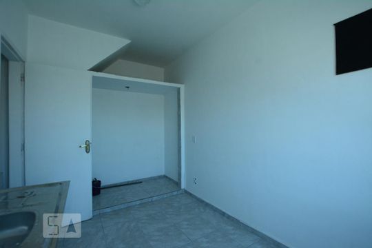Cozinha de apartamento para alugar com 2 quartos, 125m² em Marechal Hermes, Rio de Janeiro