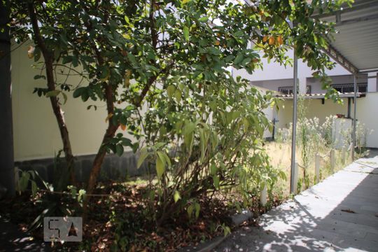 Casa à venda com 4 quartos, 187m² em Curicica, Rio de Janeiro