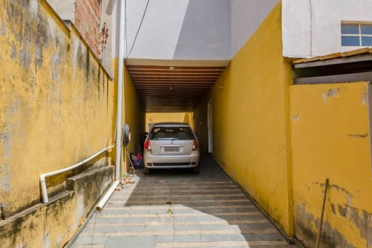 Garagem de casa para alugar com 3 quartos, 140m² em Havaí, Belo Horizonte