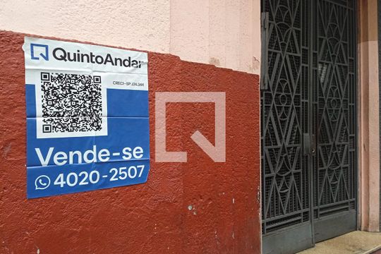 Fachada com plaquinha de kitnet/studio à venda com 1 quarto, 45m² em Santa Efigênia, São Paulo