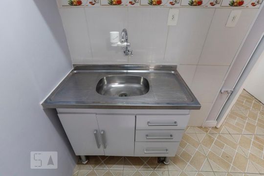 Pia de apartamento à venda com 1 quarto, 28m² em Vila Buarque, São Paulo