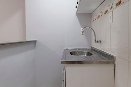 Cozinha de apartamento à venda com 1 quarto, 28m² em Vila Buarque, São Paulo
