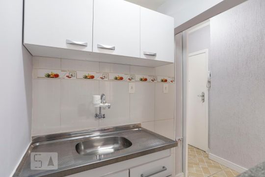Cozinha de apartamento à venda com 1 quarto, 28m² em Vila Buarque, São Paulo