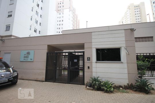 Fachada de apartamento para alugar com 2 quartos, 40m² em Jardim São Savério, São Paulo