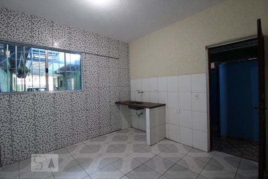 Cozinha de casa para alugar com 3 quartos, 80m² em Jardim Casablanca, São Paulo
