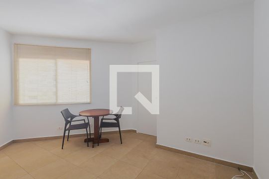 Apartamento para alugar com 1 quarto, 32m² em Pinheiros, São Paulo