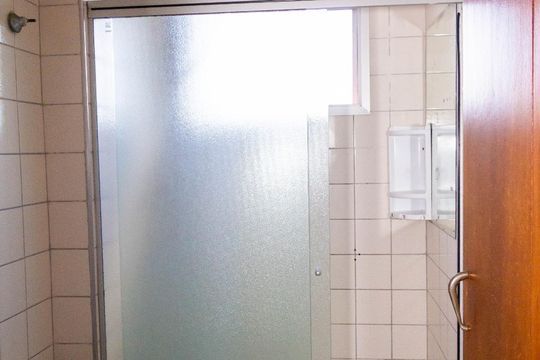 Banheiro de apartamento à venda com 2 quartos, 65m² em Planalto, São Bernardo do Campo