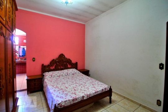 Quarto Suíte de casa à venda com 3 quartos, 175m² em Parque Marajoara, Santo André