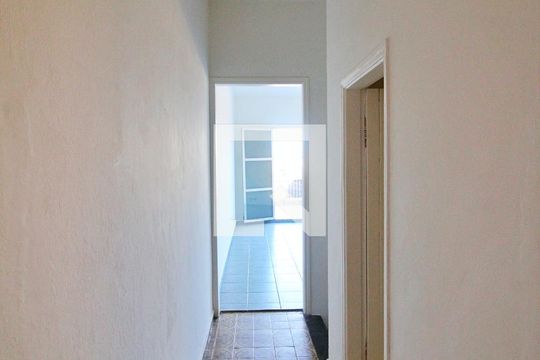 Corredor de casa para alugar com 2 quartos, 65m² em Vila Joao Ramalho, Santo André