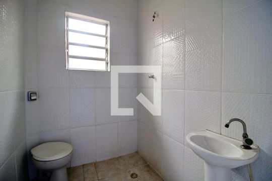 Banheiro de casa para alugar com 2 quartos, 65m² em Vila Joao Ramalho, Santo André
