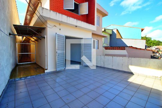 Sacada do Quarto 1 de casa para alugar com 2 quartos, 65m² em Vila Joao Ramalho, Santo André