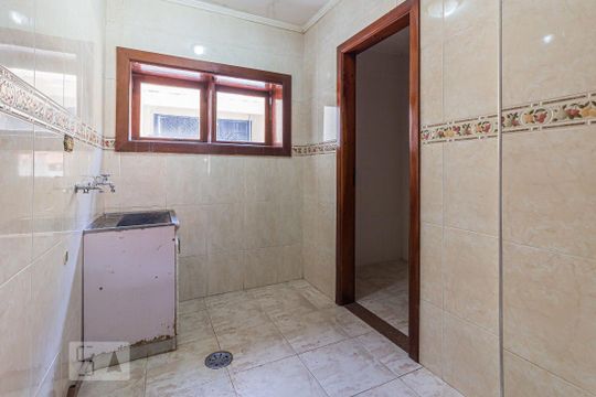 Área de Serviço de casa à venda com 3 quartos, 227m² em Vila Curuçá, Santo André