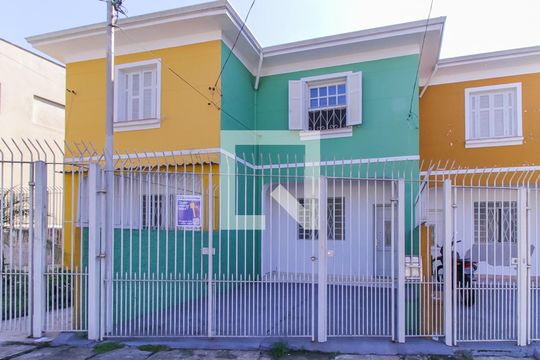 Fachada de casa para alugar com 2 quartos, 117m² em Vila Bela, São Paulo
