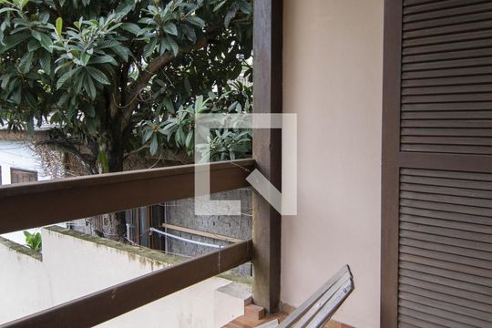 Sacada da Suite de casa à venda com 3 quartos, 150m² em Passo da Areia, Porto Alegre