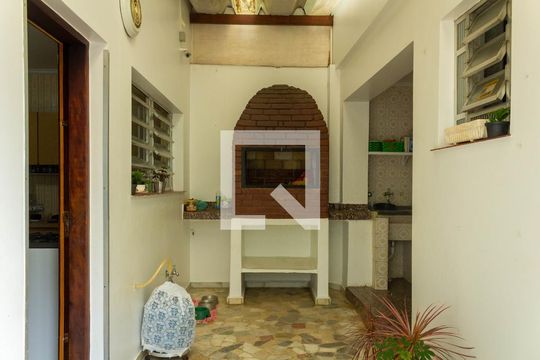 Área de Serviço de casa à venda com 4 quartos, 200m² em Vila Romano, São Paulo