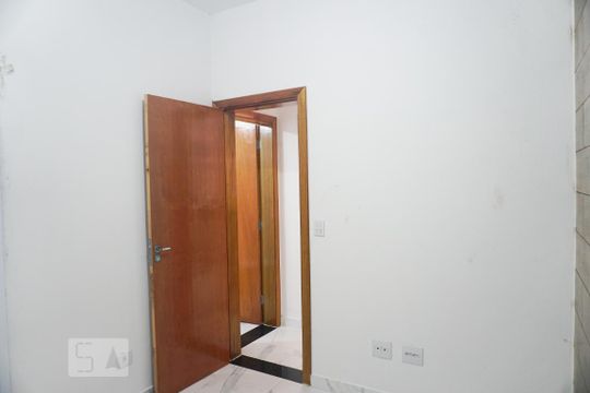Quarto 1 de apartamento para alugar com 2 quartos, 41m² em Parque Boturussu, São Paulo