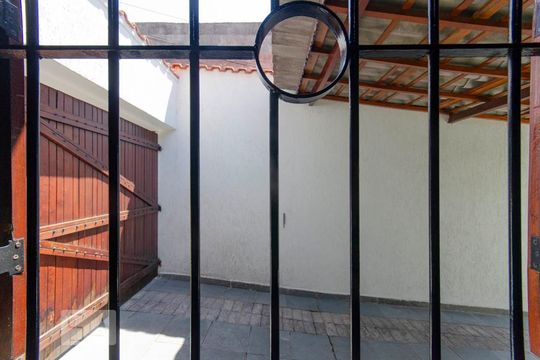 Vista Quarto 2 de casa à venda com 3 quartos, 500m² em Parque Boturussu, São Paulo