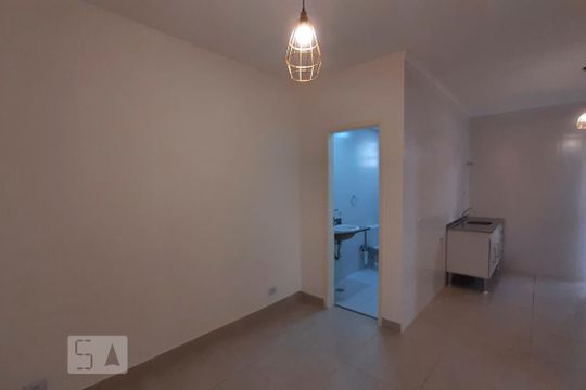 Sala de apartamento para alugar com 1 quarto, 34m² em Vila Santa Clara, São Paulo