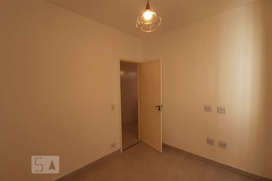 Quarto 1 de apartamento para alugar com 1 quarto, 34m² em Vila Santa Clara, São Paulo