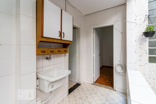 Área de serviço de apartamento para alugar com 2 quartos, 97m² em Cambuci, São Paulo