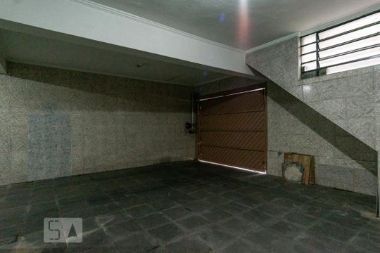 Garagem de casa à venda com 3 quartos, 250m² em Vila dos Andrades, São Paulo