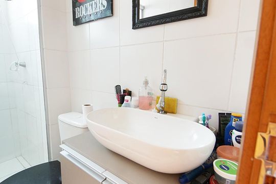 Banheiro de kitnet/studio à venda com 1 quarto, 35m² em Centro, São Leopoldo