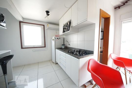 Cozinha de kitnet/studio à venda com 1 quarto, 35m² em Centro, São Leopoldo