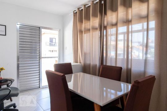 Casa para alugar com 2 quartos, 90m² em Vila São Vicente, São Paulo
