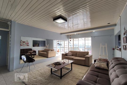 Sala de casa à venda com 4 quartos, 300m² em Boa Vista, Novo Hamburgo