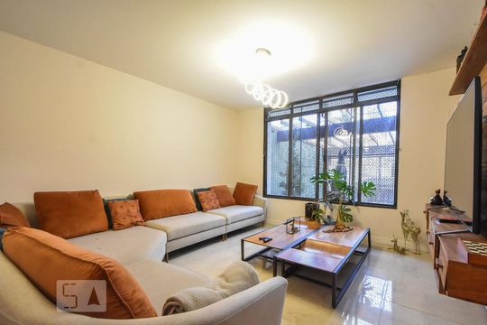 Sala de Estar de casa à venda com 2 quartos, 120m² em Vila Cordeiro, São Paulo