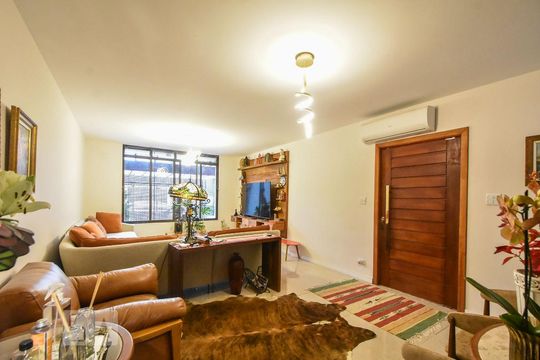 Casa para alugar com 2 quartos, 120m² em Vila Cordeiro, São Paulo