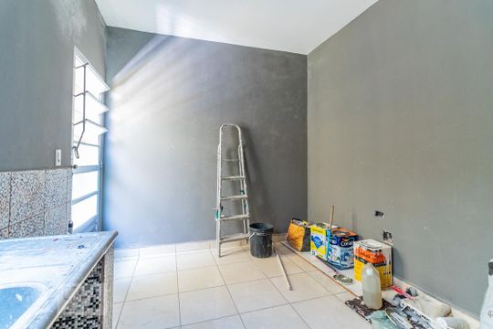 Cozinha de casa para alugar com 1 quarto, 45m² em Jardim Miriam, São Paulo