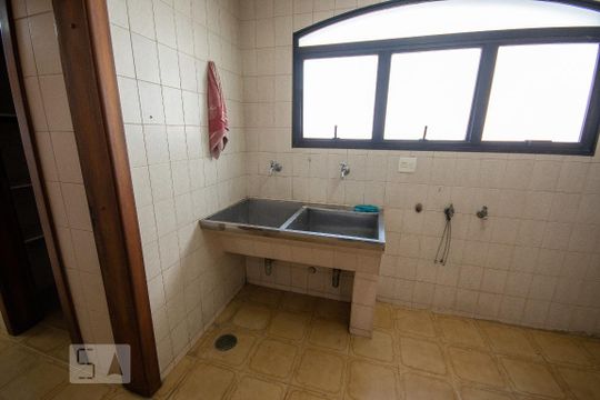 Area de Serviço de apartamento para alugar com 4 quartos, 250m² em Jardim Vila Mariana, São Paulo