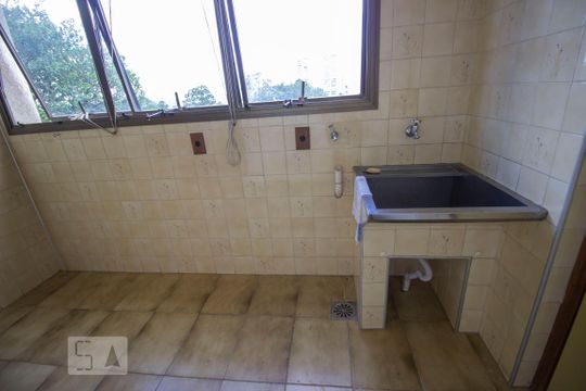 Área de Serviço de apartamento para alugar com 3 quartos, 180m² em Centro, Jundiaí