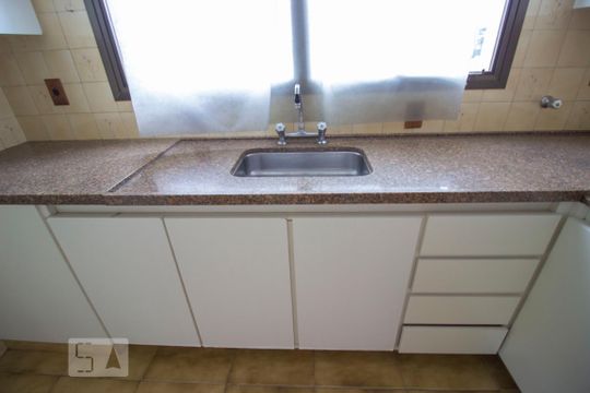 Cozinha de apartamento para alugar com 3 quartos, 180m² em Centro, Jundiaí