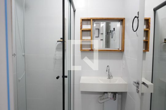 Banheiro de apartamento à venda com 1 quarto, 27m² em Brás, São Paulo
