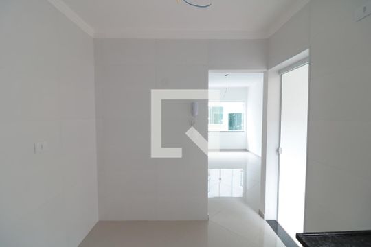 Cozinha de casa de condomínio para alugar com 2 quartos, 83m² em Penha de França, São Paulo