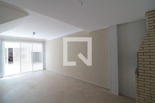 Garagem de casa de condomínio para alugar com 2 quartos, 83m² em Penha de França, São Paulo