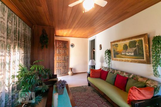 Sala de casa à venda com 3 quartos, 290m² em Vila Fachini, São Paulo