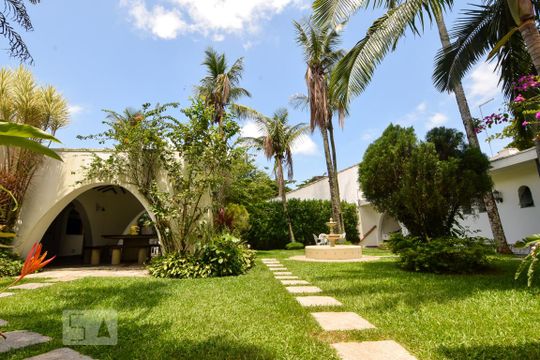 Quintal de casa para alugar com 5 quartos, 700m² em Jardim Virginia, Guarujá