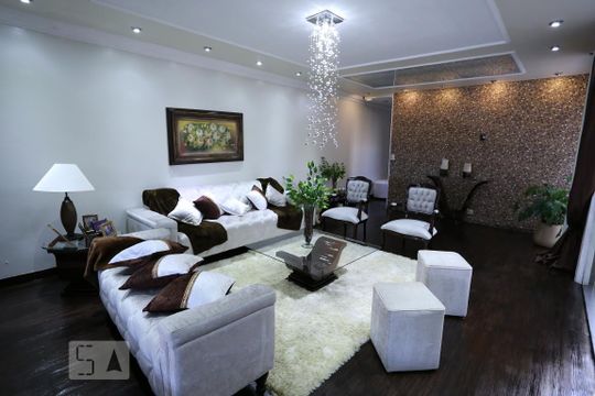 Sala de Estar de casa à venda com 6 quartos, 320m² em Vila Paranagua, São Paulo