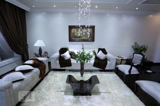 Sala de Estar de casa à venda com 6 quartos, 320m² em Vila Paranagua, São Paulo