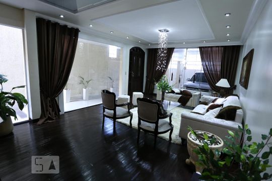 Sala de Estar de casa à venda com 6 quartos, 320m² em Vila Paranagua, São Paulo