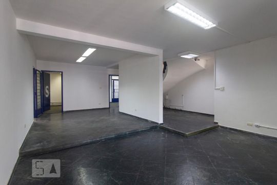 Sala de casa à venda com 6 quartos, 240m² em Vila Tramontano, São Paulo