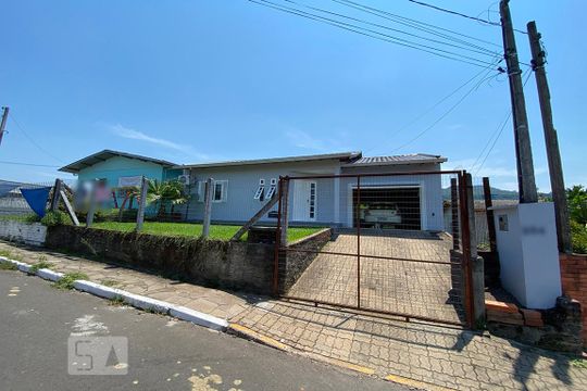 Fachada de casa à venda com 2 quartos, 117m² em São José, Novo Hamburgo