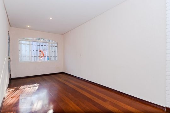 Sala de casa para alugar com 3 quartos, 190m² em Jardim Santa Clara, Guarulhos